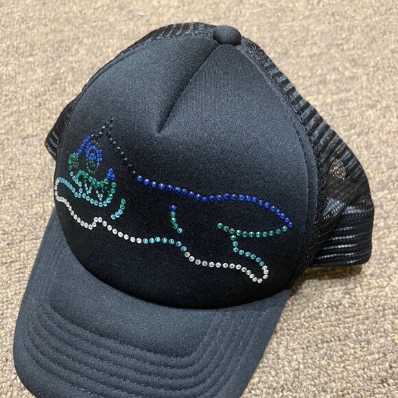 NWT Mens black Running Dog Rhinestone-embellished Mesh Trucker Cap - Picture 4 of 4